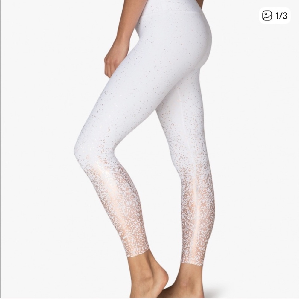 BEYOND YOGA ALLOY LEGGINGS WHITE/ROSE GOLD NWT SIZE LARGE